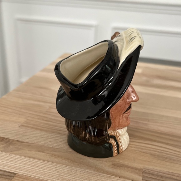 Royal Doulton Athos Three Musketeers Toby Mug 4 Inch D6452 Rare Vintage - Picture 3 of 8